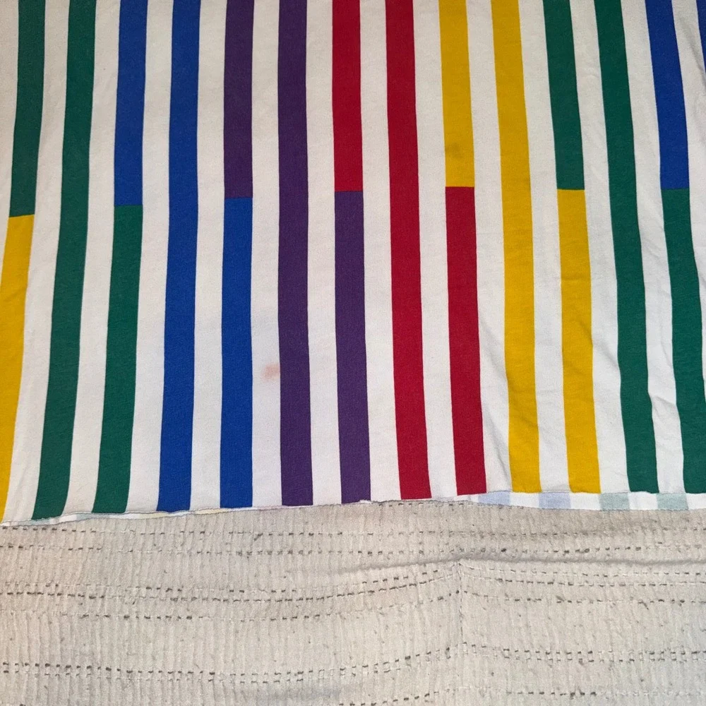 Guess x J Balvin Colores Striped T-Shirt Mens Large Multi Color Embroidered Logo - Picture 4 of 8